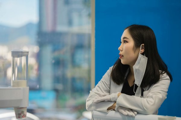 Explorer les traitements alternatifs et complémentaires pour le VIH/SIDA